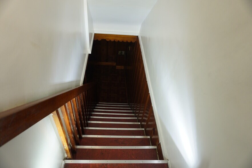 Building Photo - 3811 Lyndale Ave