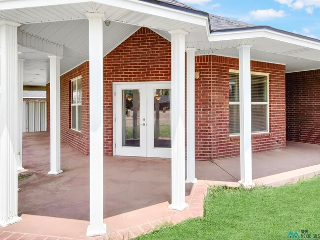 Building Photo - 2300 Reese Dr