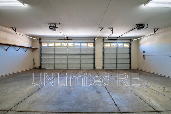 Building Photo - 4926 Mesa Blanca Way