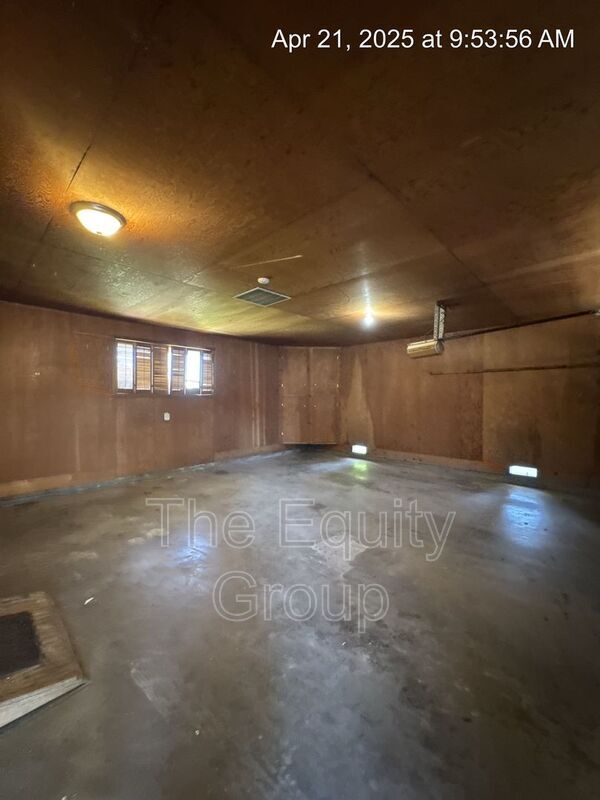 Building Photo - 5342 Avenue 280