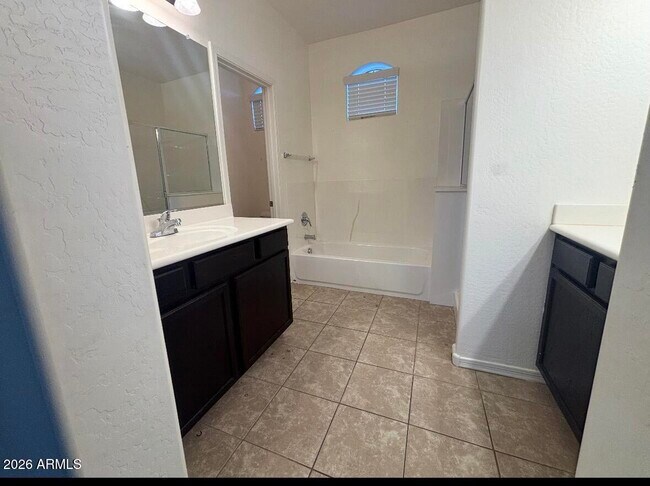 Building Photo - 7516 S 27th Pl