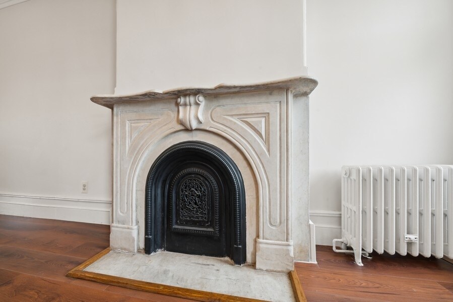 Building Photo - 591 Bramhall Ave