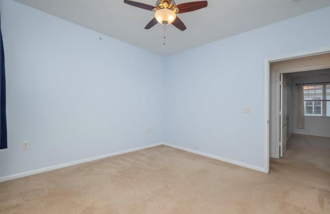 Building Photo - 920 Southmoor Dr