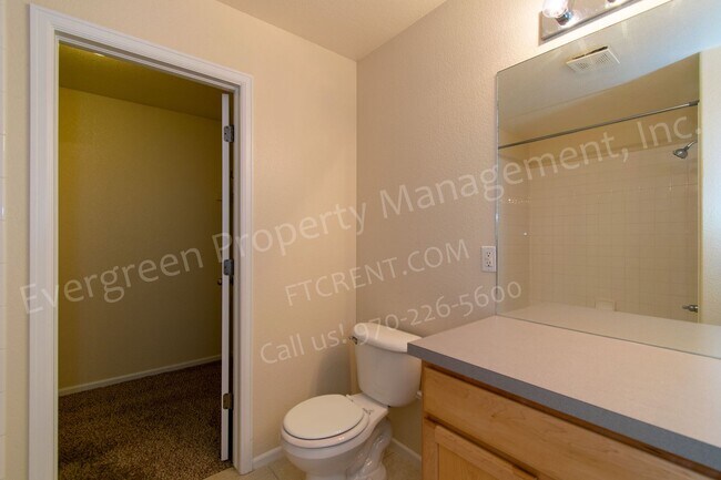 Building Photo - 2820 Golden Wheat Ln