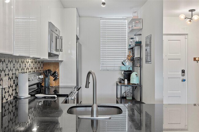 Building Photo - 777 NE 62nd St