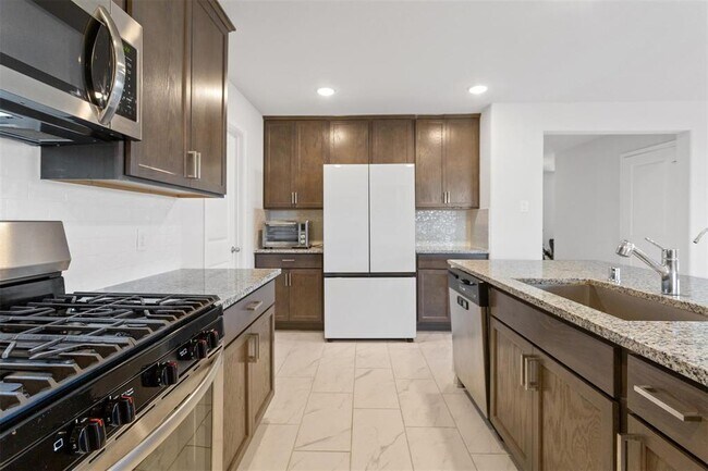 Building Photo - 2533 Allegretto Sea Dr