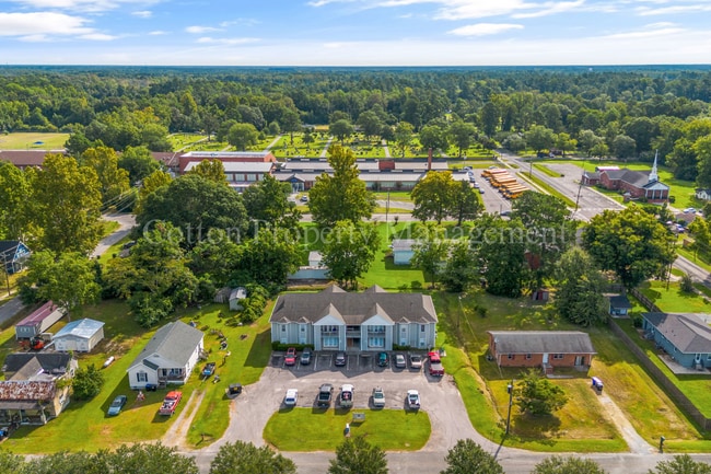 Building Photo - 406 N Dickerson St