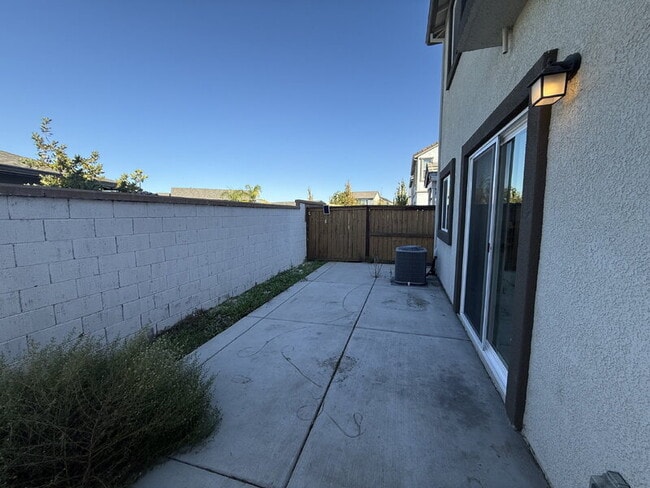 Building Photo - 4364 White Ash Ln