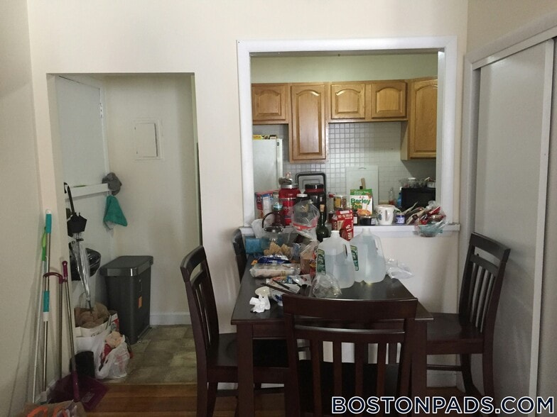 Building Photo - 34 Gardner St