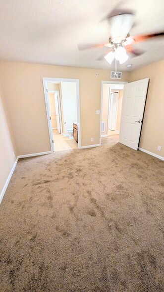 Building Photo - 11315 Breeze Cir