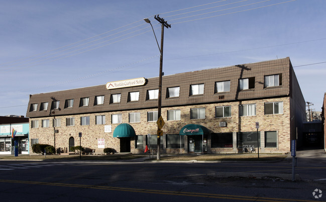 Primary Photo - Mountain Courtyard Apartments