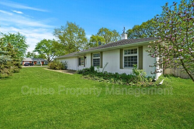 Building Photo - 2415 Plum Tree Rd