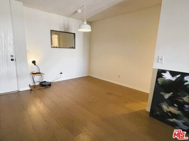 Building Photo - 8314 Raintree Cir