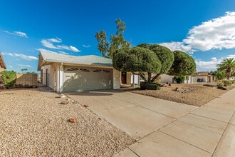 Building Photo - 11451 S Mohave St