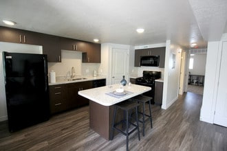 Building Photo - Greenhill