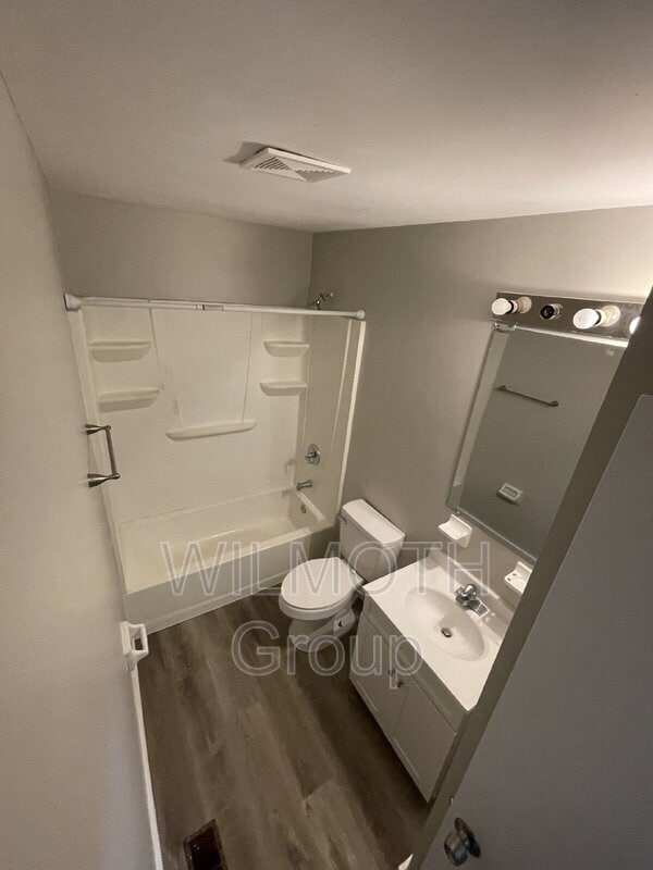 Building Photo - 1950 Carrollton Ave