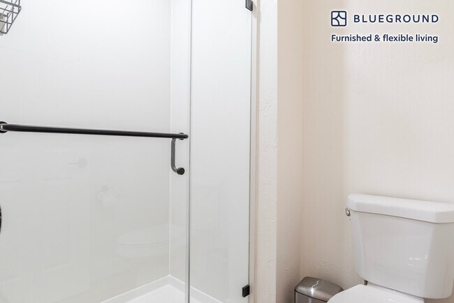 Building Photo - 20200 Lucille Ave