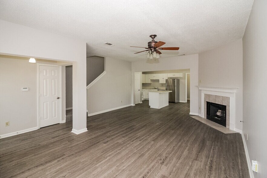 Building Photo - 7899 Brady Creek Cove