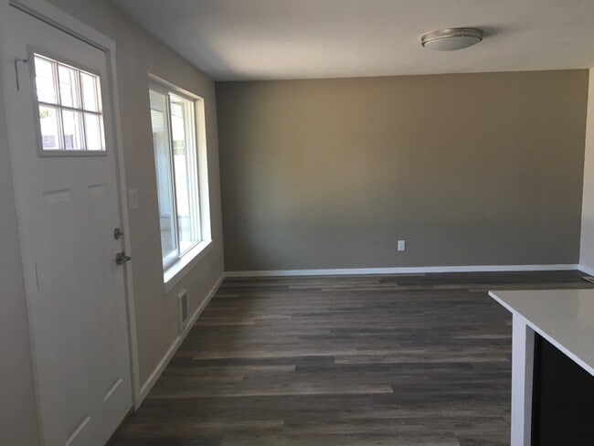 Building Photo - 8516 Washington Blvd SW