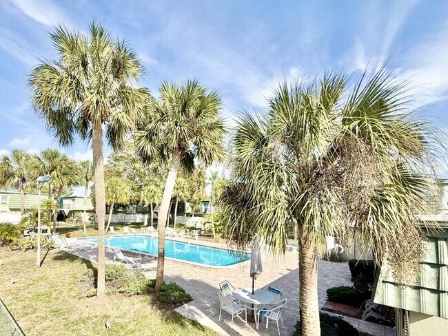 Building Photo - 1799 N Highland Ave