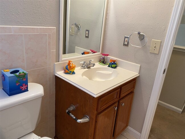 Building Photo - 2415 Poco Dr