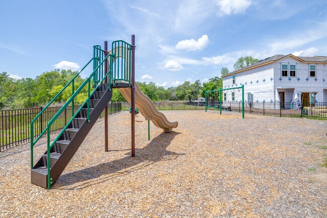 Building Photo - 3273 Vesara Dr