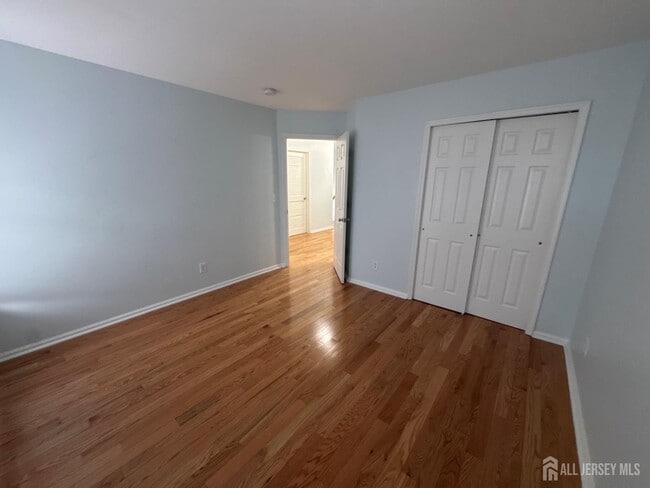 Building Photo - 51 S Shore Dr