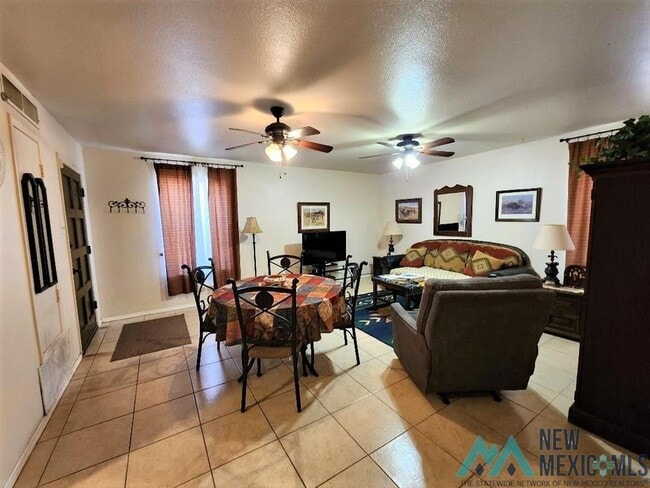 Building Photo - 1501 Riley Dr