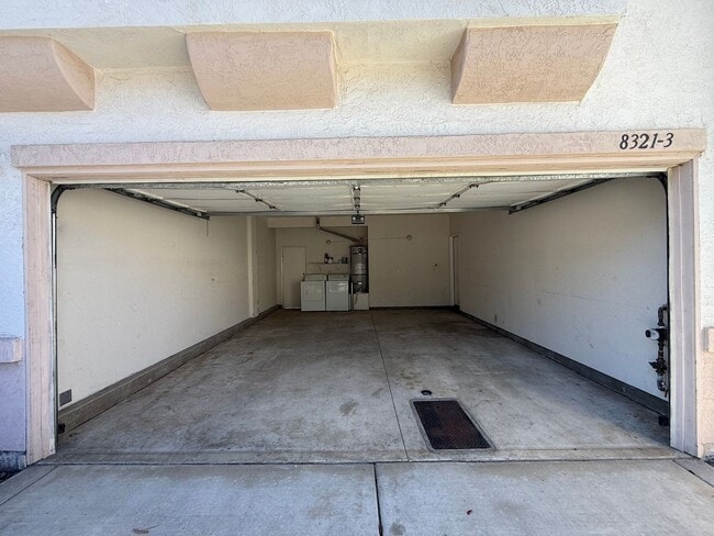 Building Photo - Beautiful 3B/2.5BA Home in Mira Mesa for R...