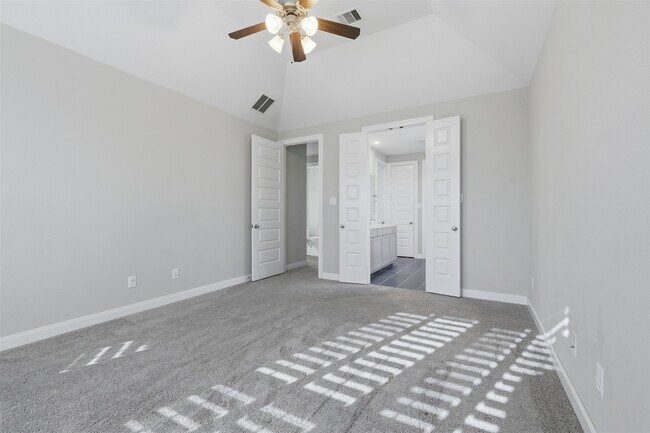 Building Photo - 2207 Silver Canyon Ln