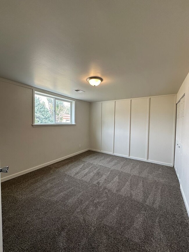 Building Photo - 4bed Rental June 2026