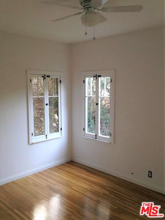 Building Photo - 850 Tularosa Dr