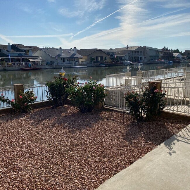 Building Photo - WATERFRONT SPRING VALLEY LAKE HOME!