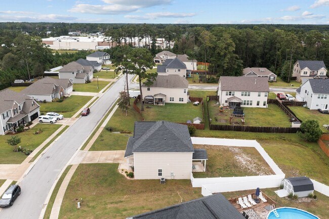 Building Photo - 304 Little Egret Ln