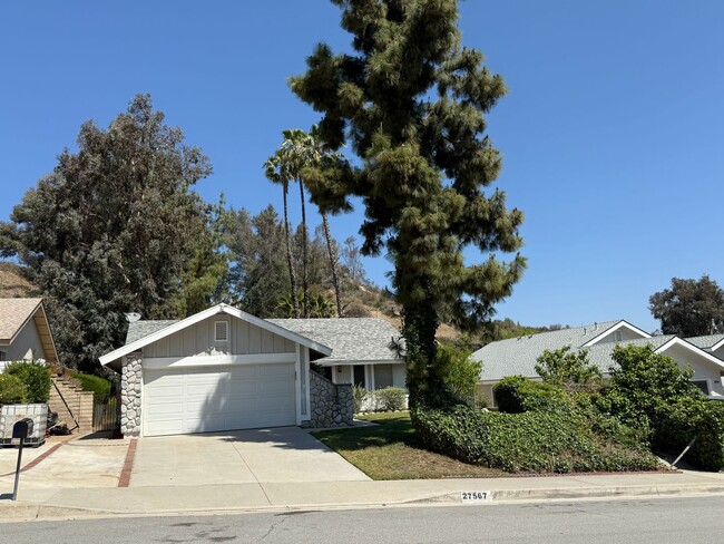 Primary Photo - New Photos! Lovely One Level home in Valen...