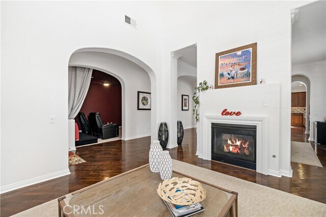 Building Photo - 16423 Village Meadow Dr