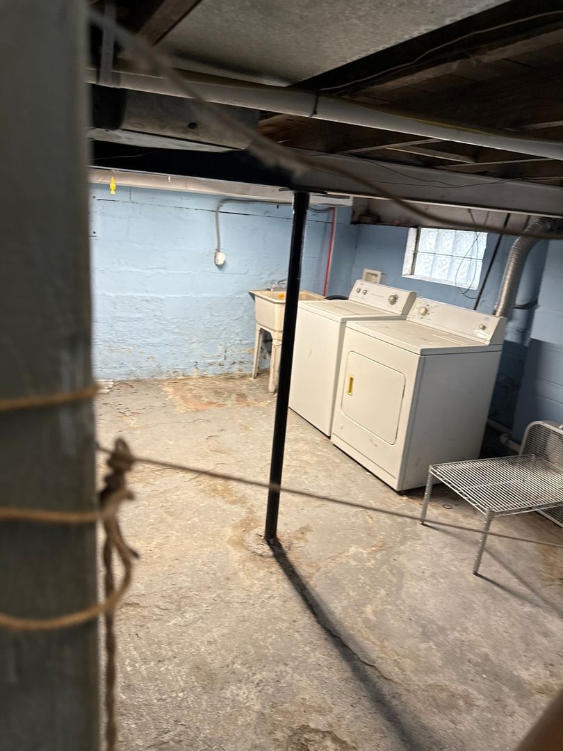 Building Photo - 26537 Brettonwoods St