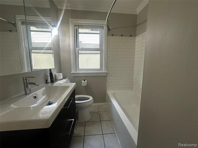 Building Photo - 4614 Olivia Ave