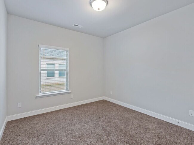Building Photo - 6502 Moon Crest Ln NW