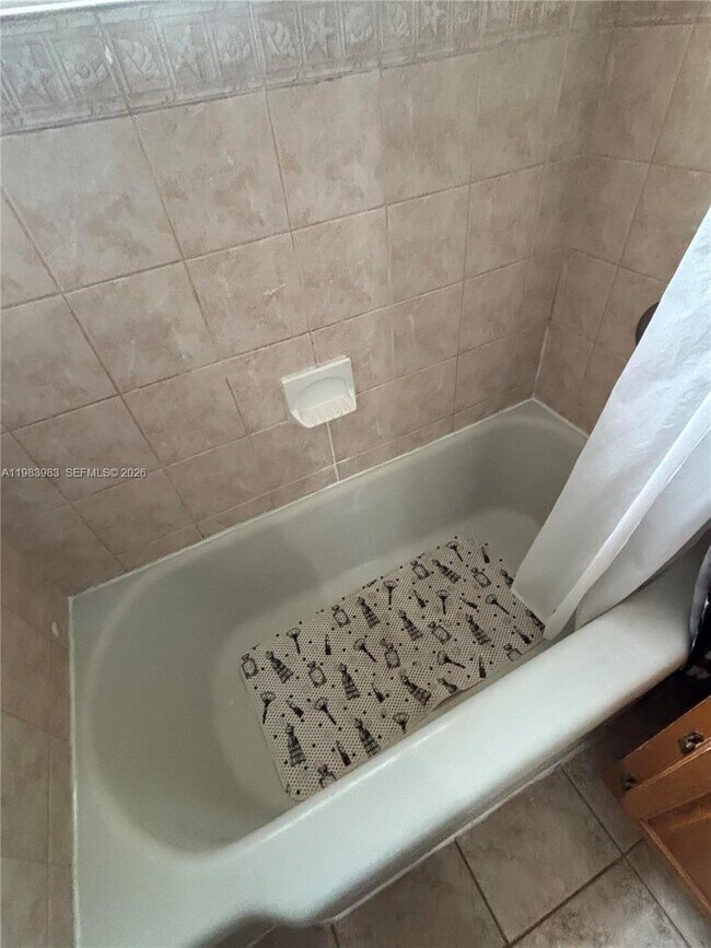 Building Photo - 6102 SW 58th St