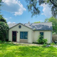 Building Photo - 2892 Woodelm Dr