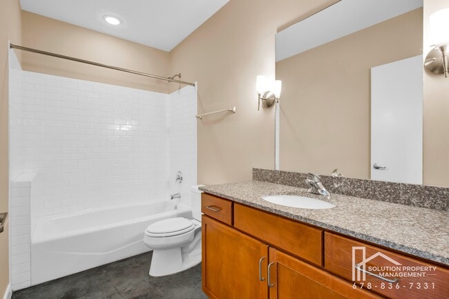 Building Photo - 620 Glen Iris Dr NE