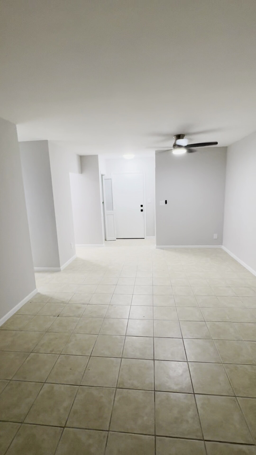 Building Photo - 200 S Birch Rd