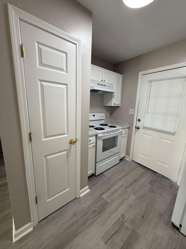 Building Photo - NOW AVAILABLE – 2-Bedroom, 2-Bath Home in ...