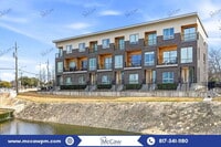 Building Photo - 2620 Valley View Ln