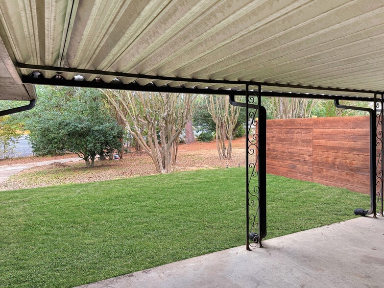 Building Photo - 1524 Timber Creek Dr