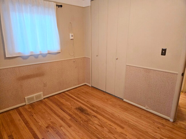 Building Photo - 28606 Denise St