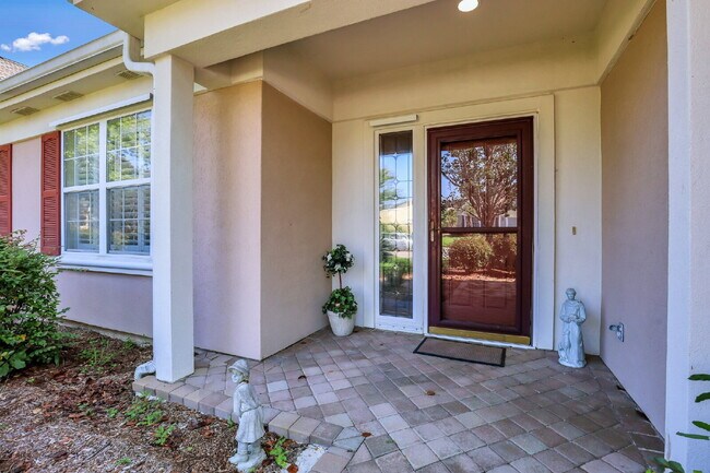 Building Photo - 5 Lacebark Ln