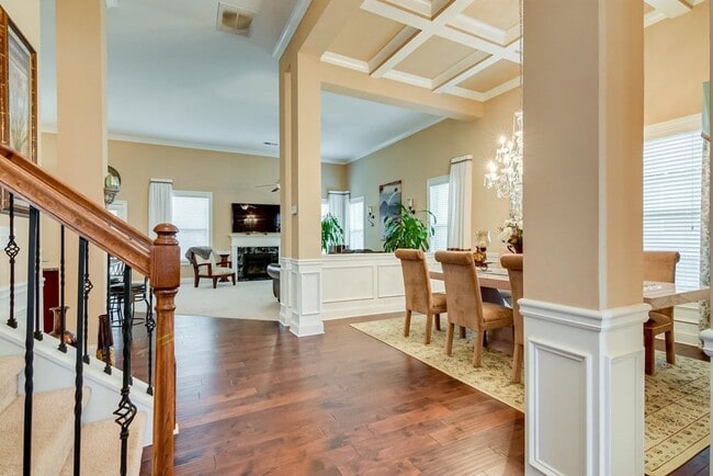 Building Photo - 4717 Southwind Rd
