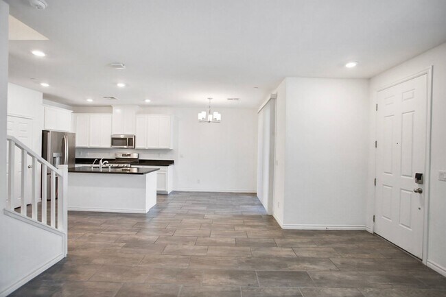 Building Photo - 3 Bed Townhome At Las Vegas Blv and St. Rose Pkwy